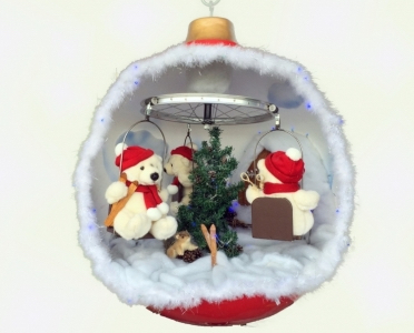 3 oursons sur un télésiège dans une boule de Noël BO4